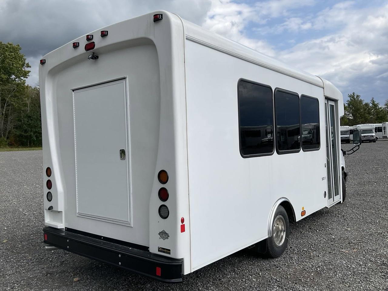 2024 Chevrolet HLE HLE COACH Johnstown NY