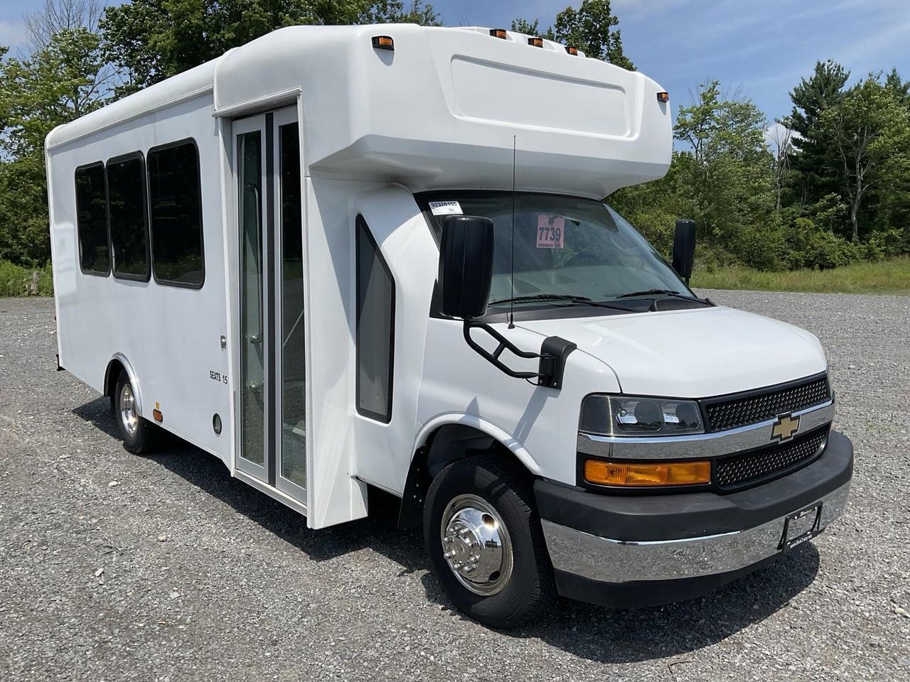 2024 Chevrolet HLE HLE COACH