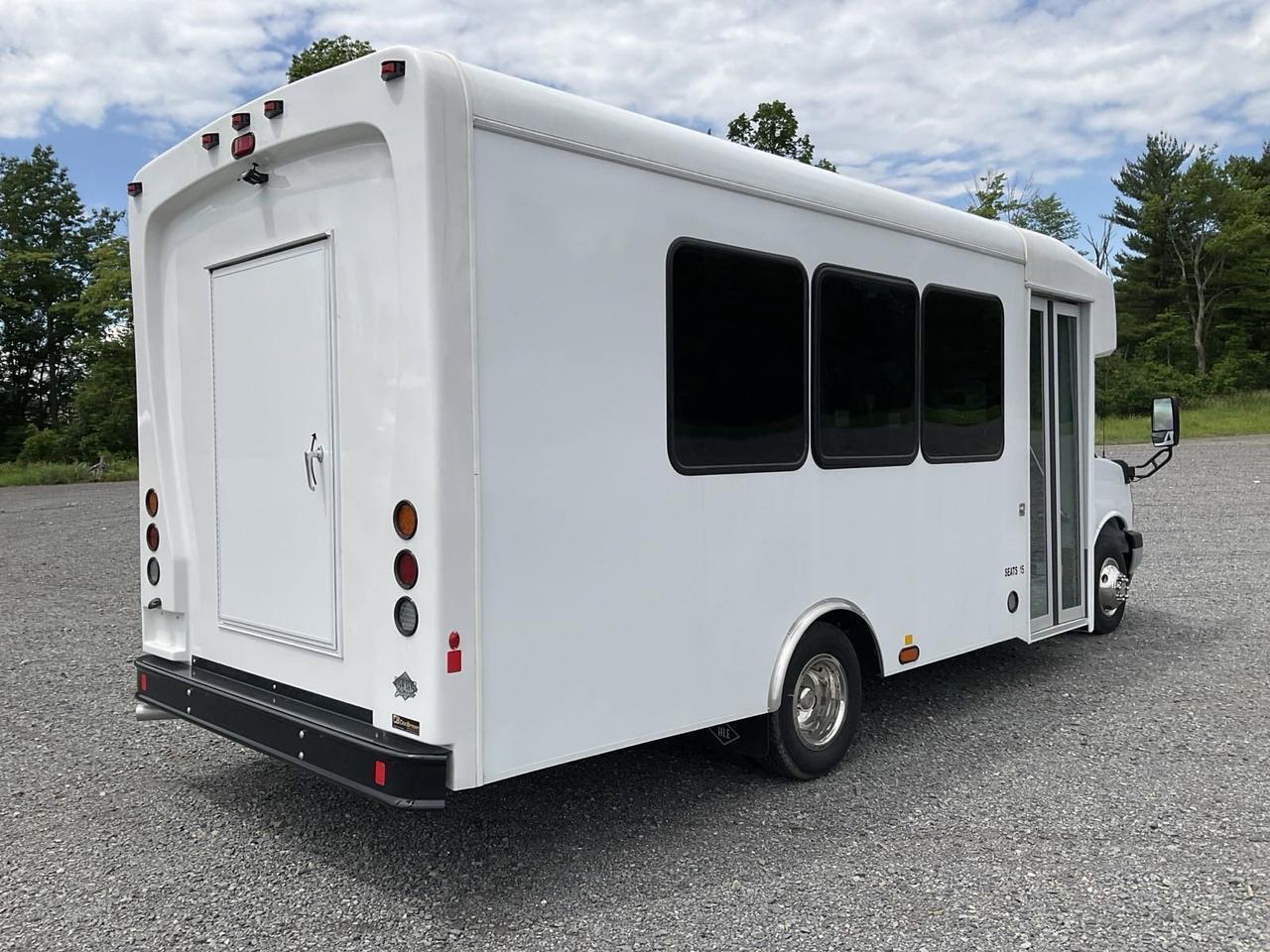 2024 Chevrolet HLE HLE COACH Johnstown NY