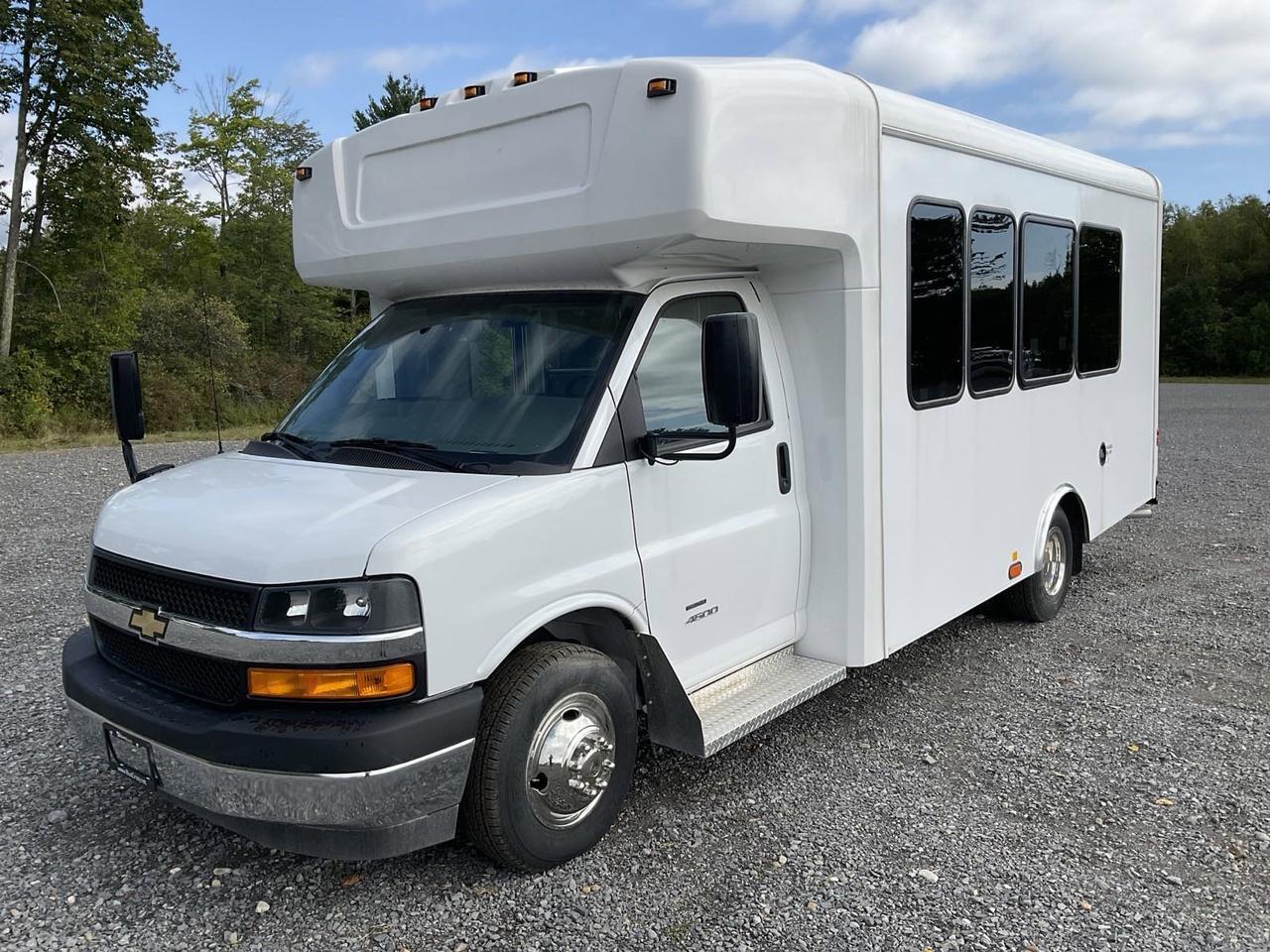 2024 Chevrolet HLE HLE COACH Johnstown NY