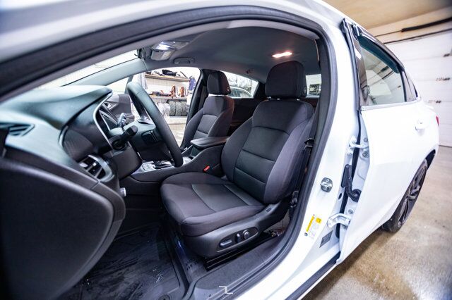2024 Chevrolet Malibu 1LT PSeat BCam Red Deer AB