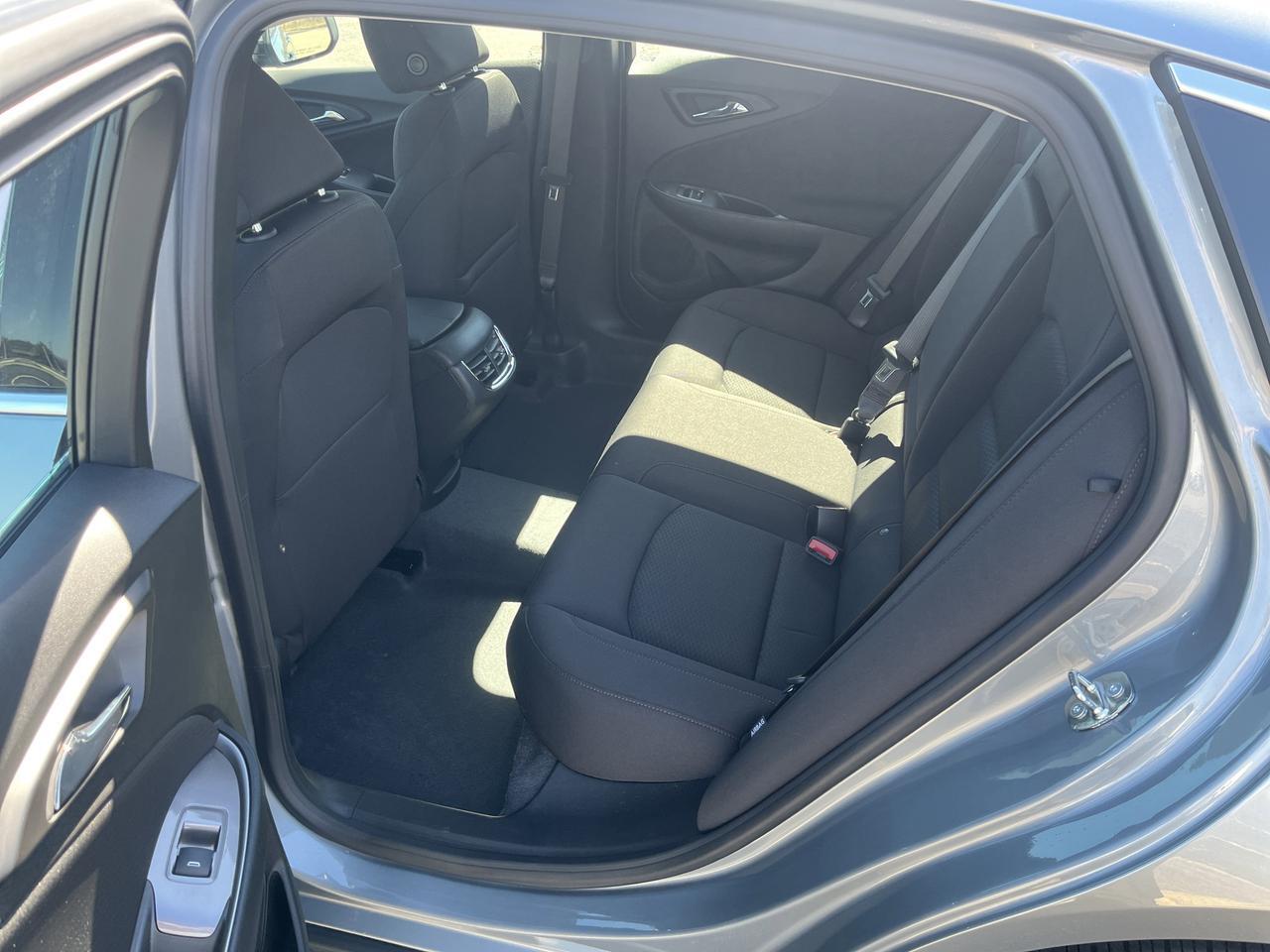 2024 Chevrolet Malibu 1LT w/Sunroof LaneChangeAlert SpareTire HtdSeats RemoteStart 8-WayPwrDrvrSeat Saukville WI