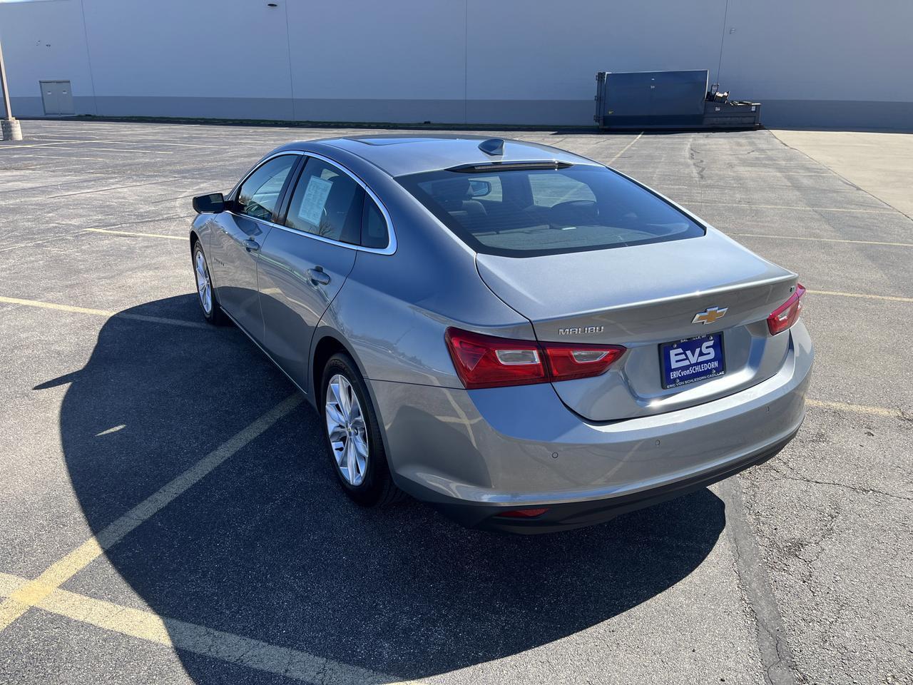 2024 Chevrolet Malibu 1LT w/Sunroof LaneChangeAlert SpareTire HtdSeats RemoteStart 8-WayPwrDrvrSeat Saukville WI