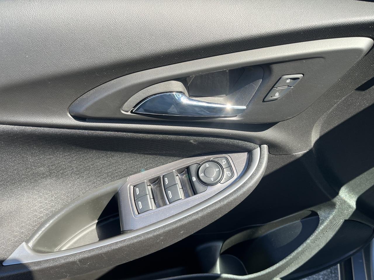 2024 Chevrolet Malibu 1LT w/Sunroof LaneChangeAlert SpareTire HtdSeats RemoteStart 8-WayPwrDrvrSeat Saukville WI