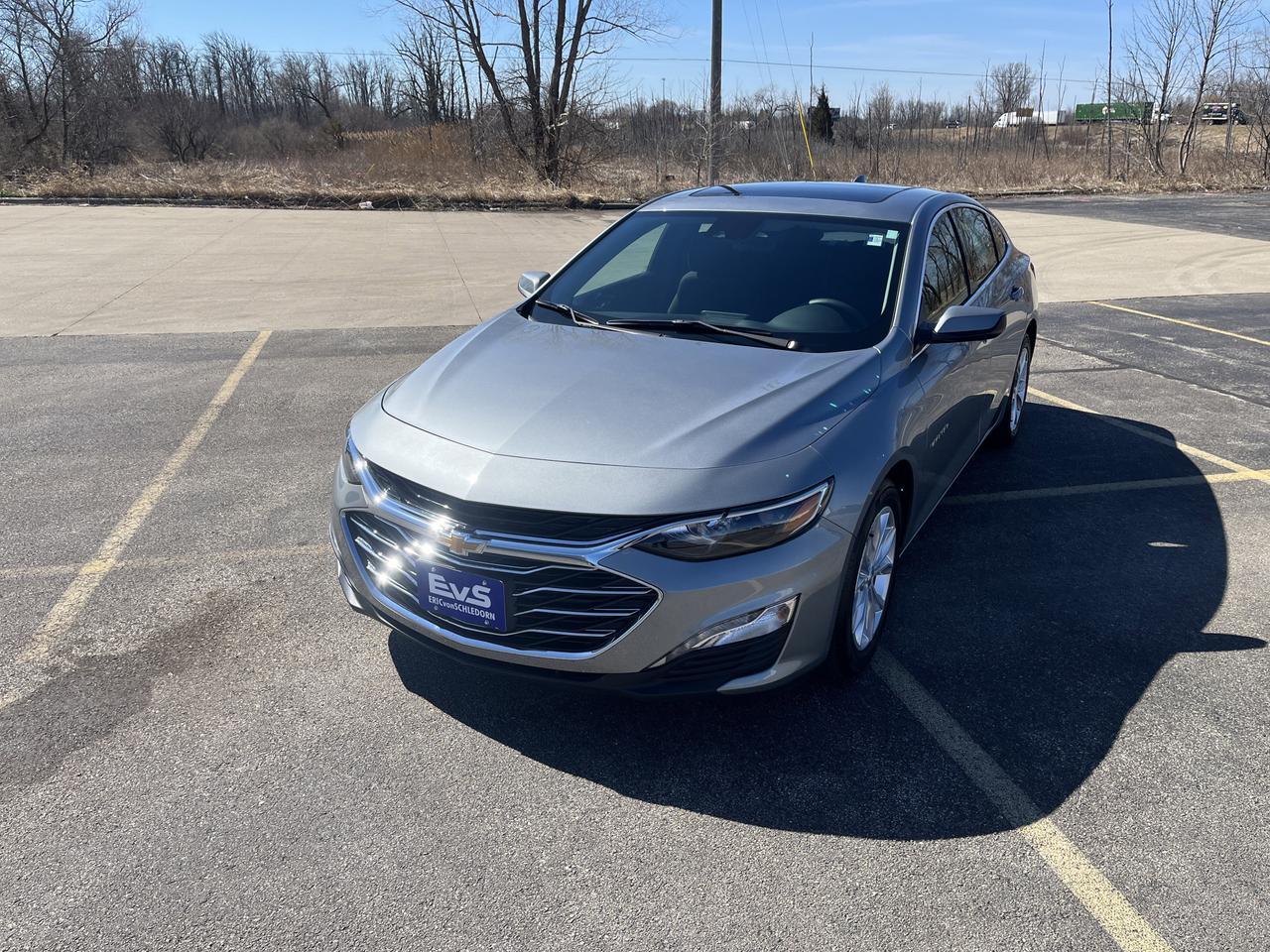 2024 Chevrolet Malibu 1LT w/Sunroof LaneChangeAlert SpareTire HtdSeats RemoteStart 8-WayPwrDrvrSeat Saukville WI