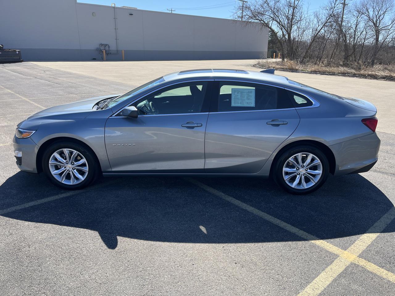 2024 Chevrolet Malibu 1LT w/Sunroof LaneChangeAlert SpareTire HtdSeats RemoteStart 8-WayPwrDrvrSeat