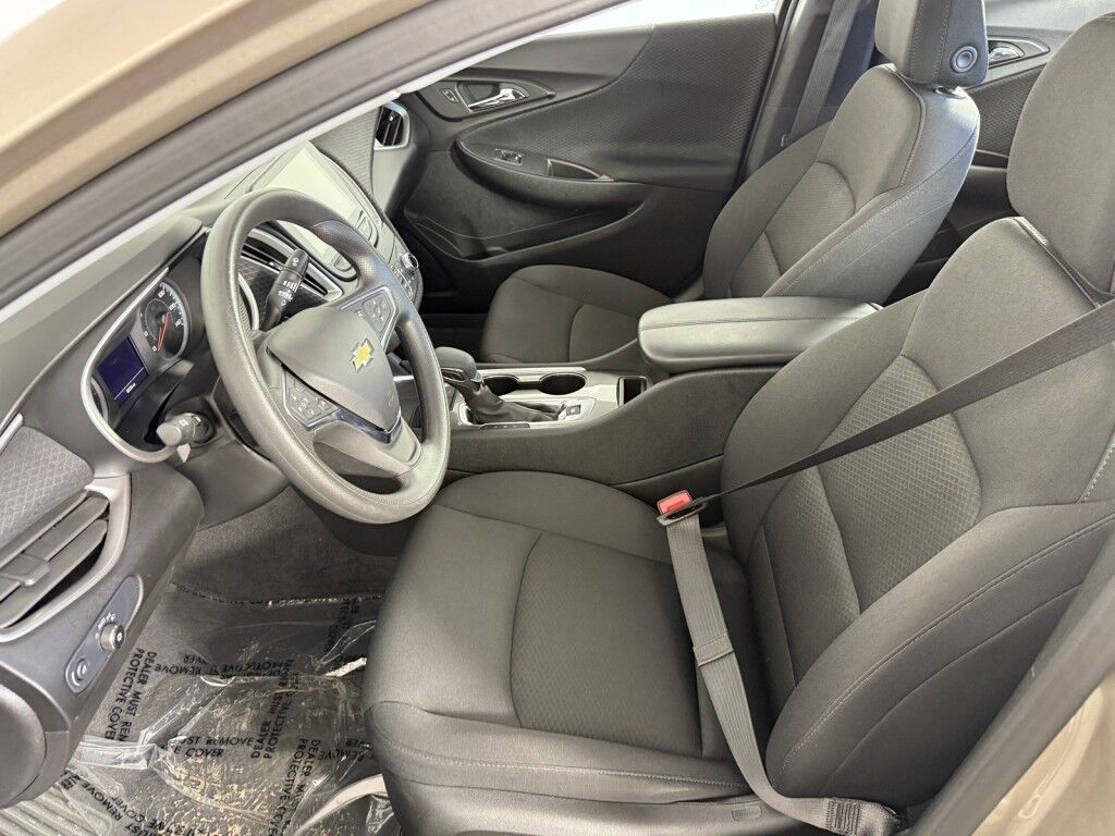 2024 Chevrolet Malibu 1LT w/Sunroof Maumee OH