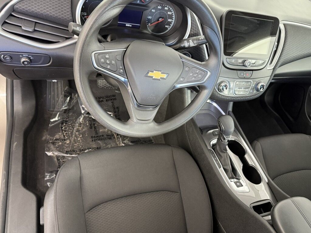2024 Chevrolet Malibu 1LT w/Sunroof Maumee OH