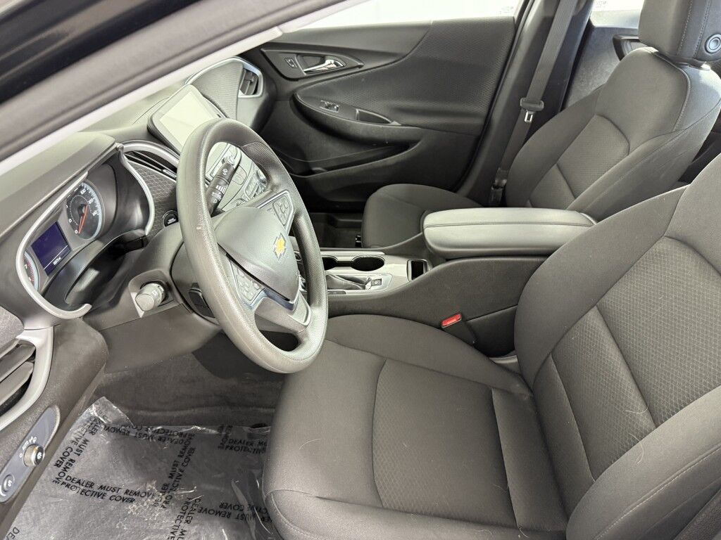 2024 Chevrolet Malibu 1LT w/Sunroof Maumee OH