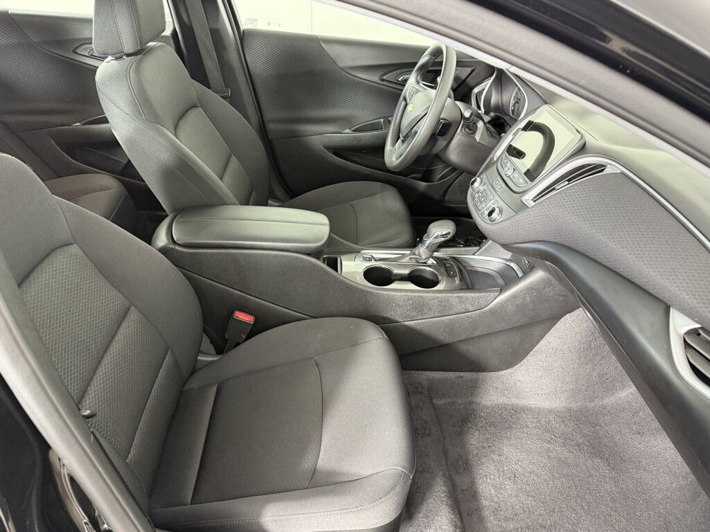 2024 Chevrolet Malibu 1LT w/Sunroof Maumee OH