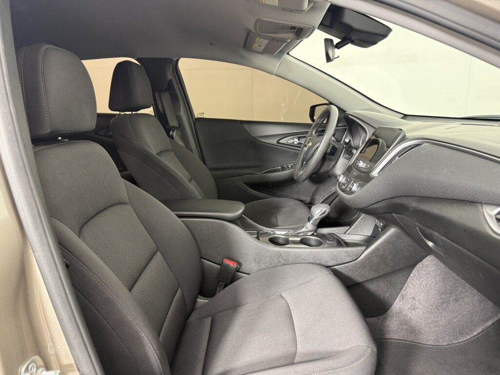 2024 Chevrolet Malibu 4dr Sdn LS w/1LS Maumee OH