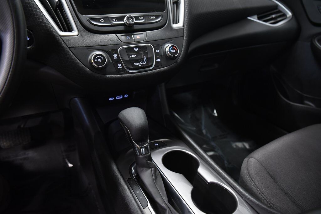 2024 Chevrolet Malibu LS Akron