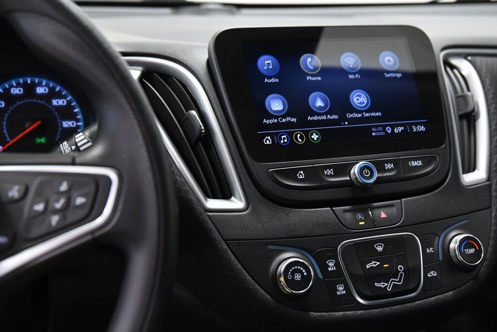 2024 Chevrolet Malibu LS Akron