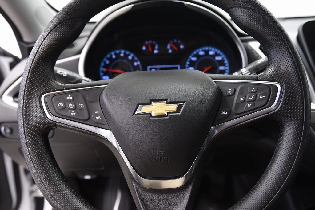 2024 Chevrolet Malibu LS Akron