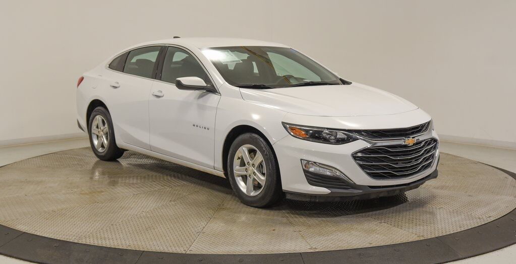 2024 Chevrolet Malibu LS Akron