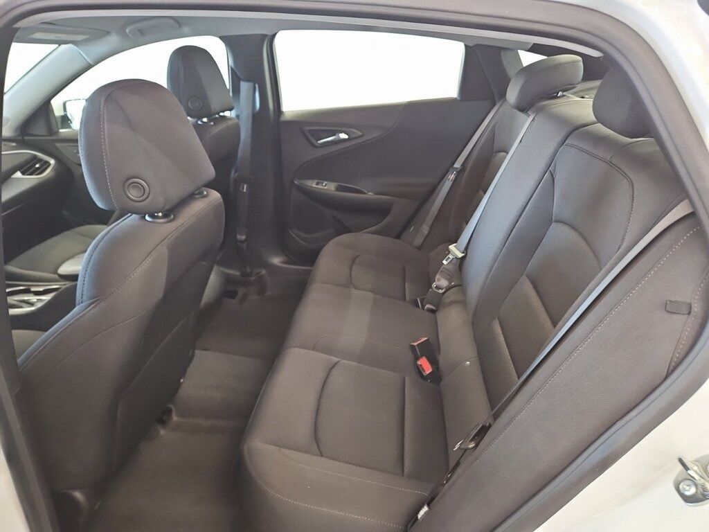 2024 Chevrolet Malibu LS Akron