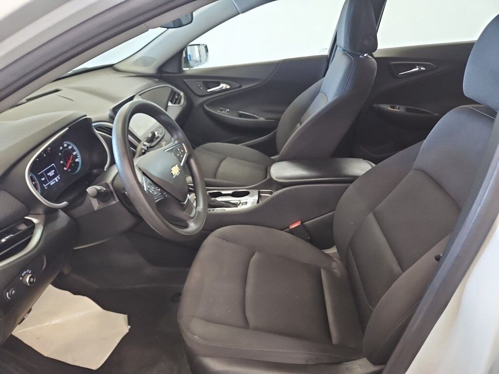 2024 Chevrolet Malibu LS Akron