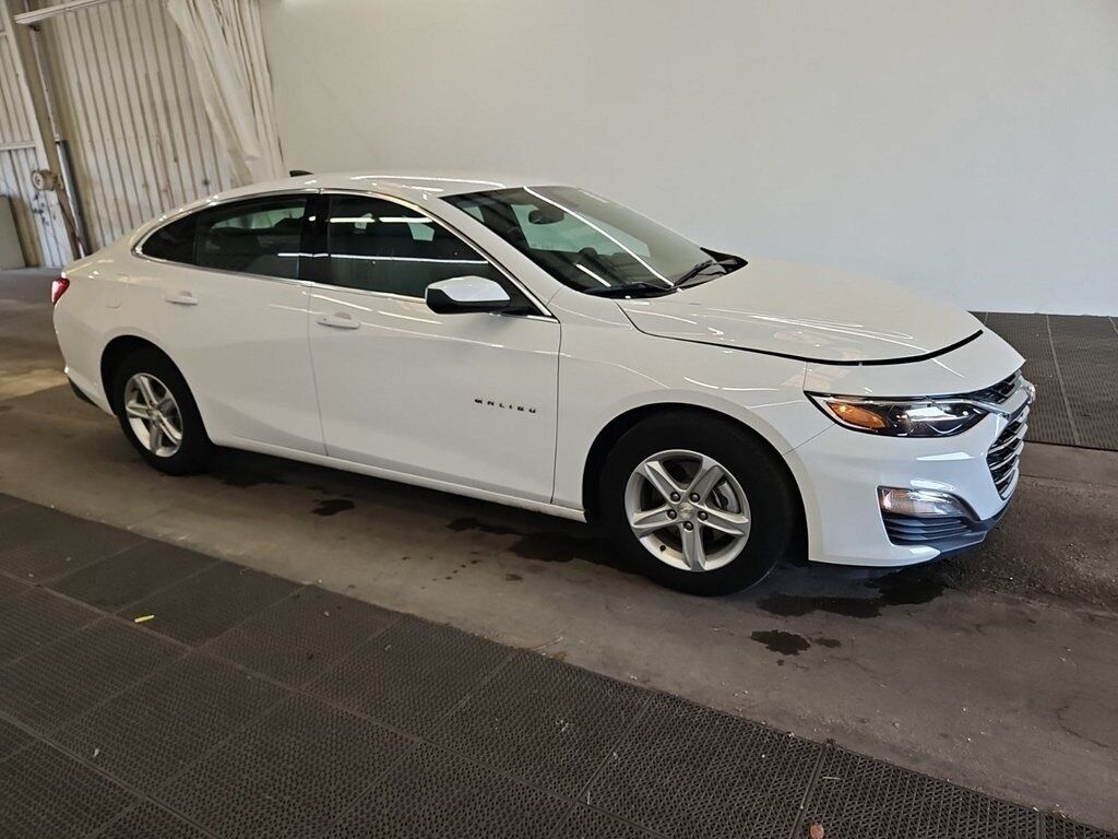 2024 Chevrolet Malibu LS Akron