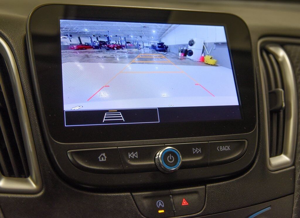 2024 Chevrolet Malibu LS Akron