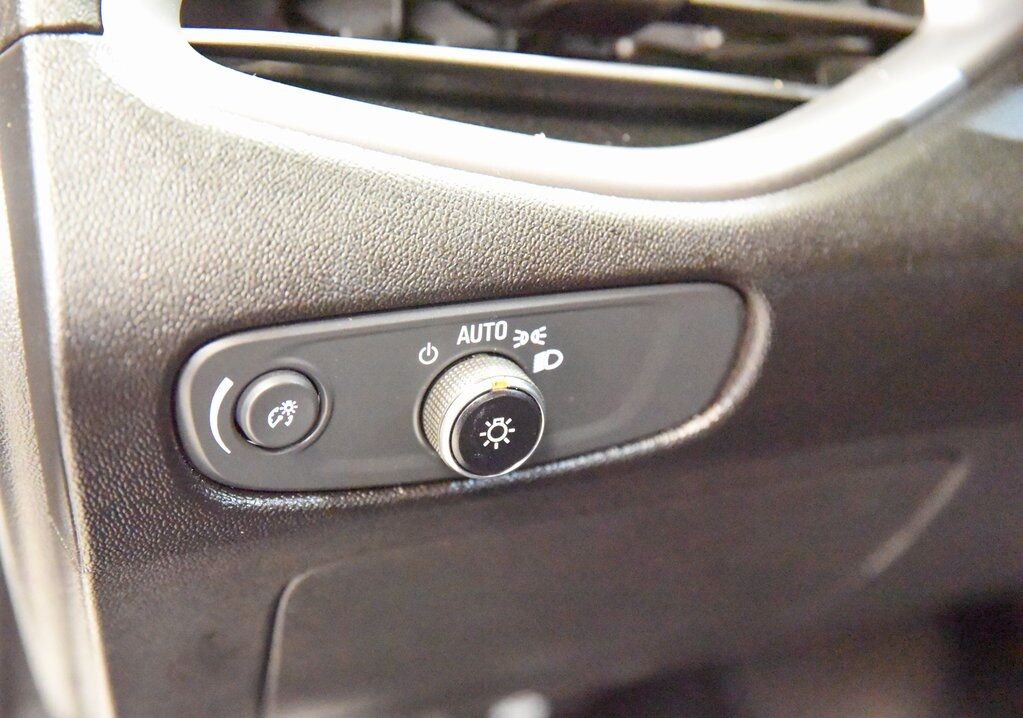 2024 Chevrolet Malibu LS Akron