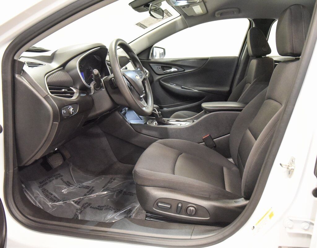 2024 Chevrolet Malibu LS Akron