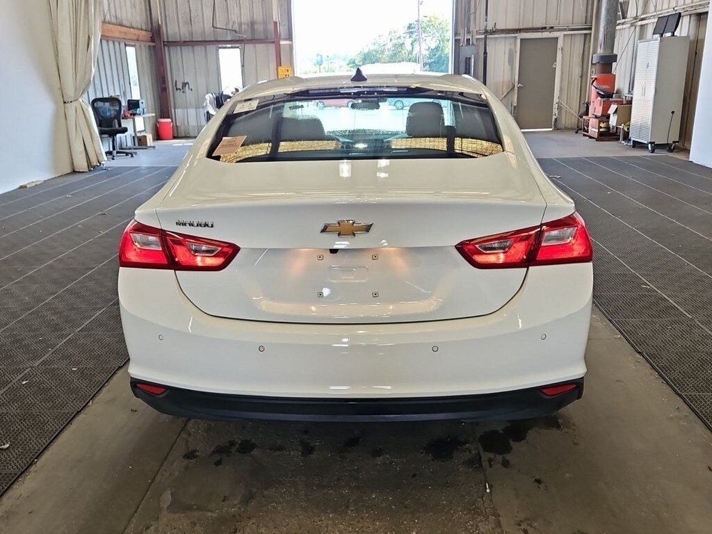 2024 Chevrolet Malibu LS Akron