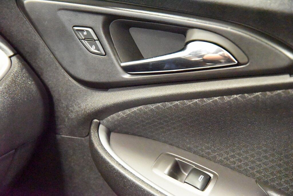 2024 Chevrolet Malibu LS Akron