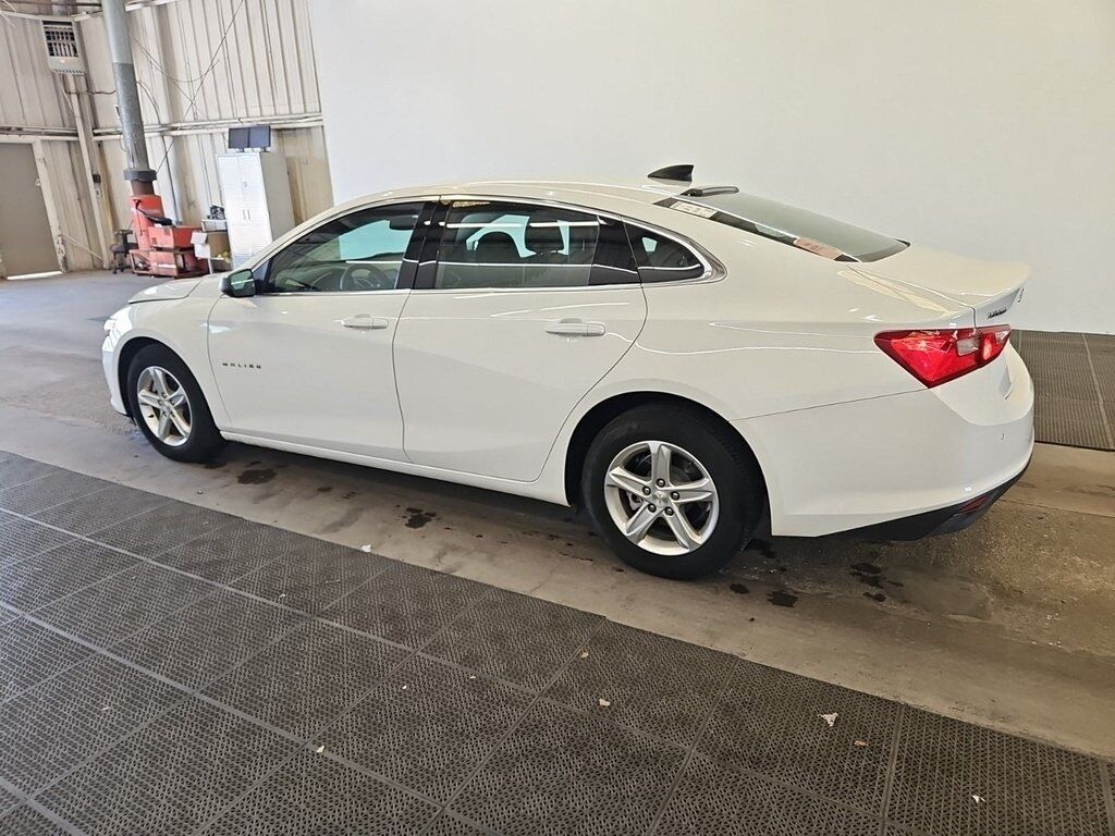 2024 Chevrolet Malibu LS Akron