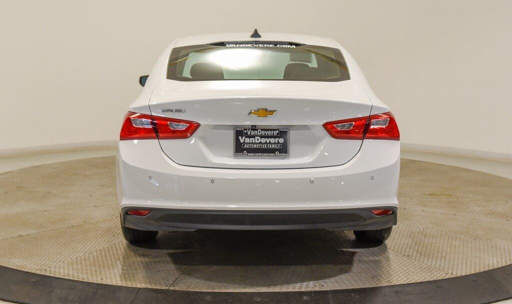 2024 Chevrolet Malibu LS Akron