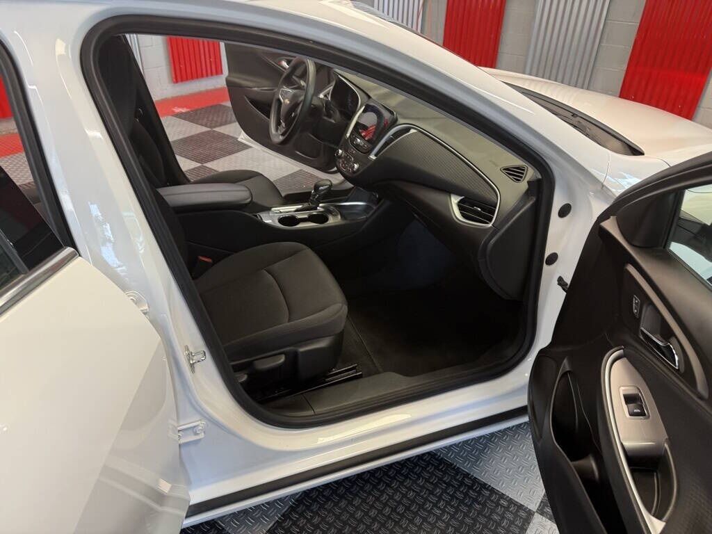 2024 Chevrolet Malibu LT Royal Oak MI