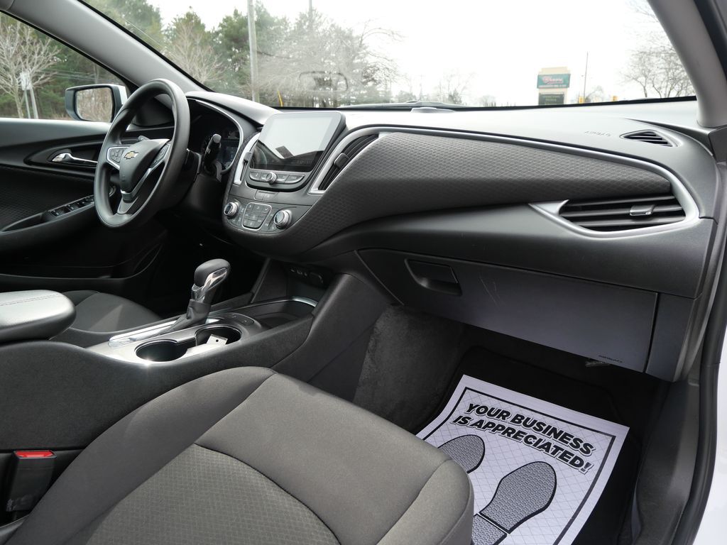 2024 Chevrolet Malibu LT Mt Pleasant MI