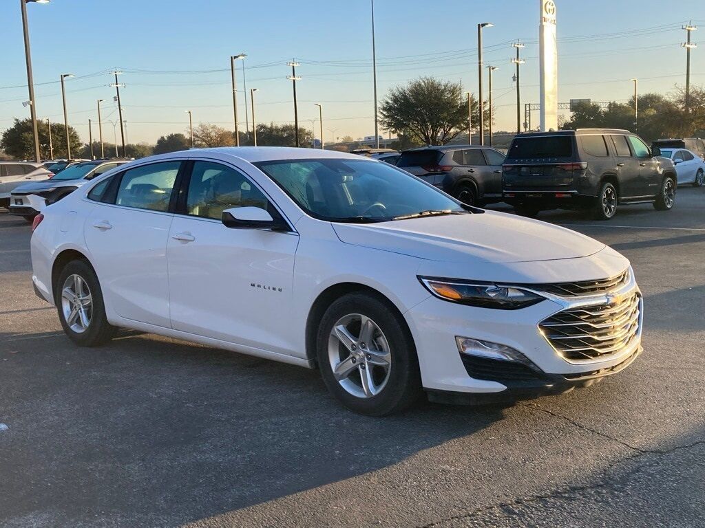 2024 Chevrolet Malibu LT
