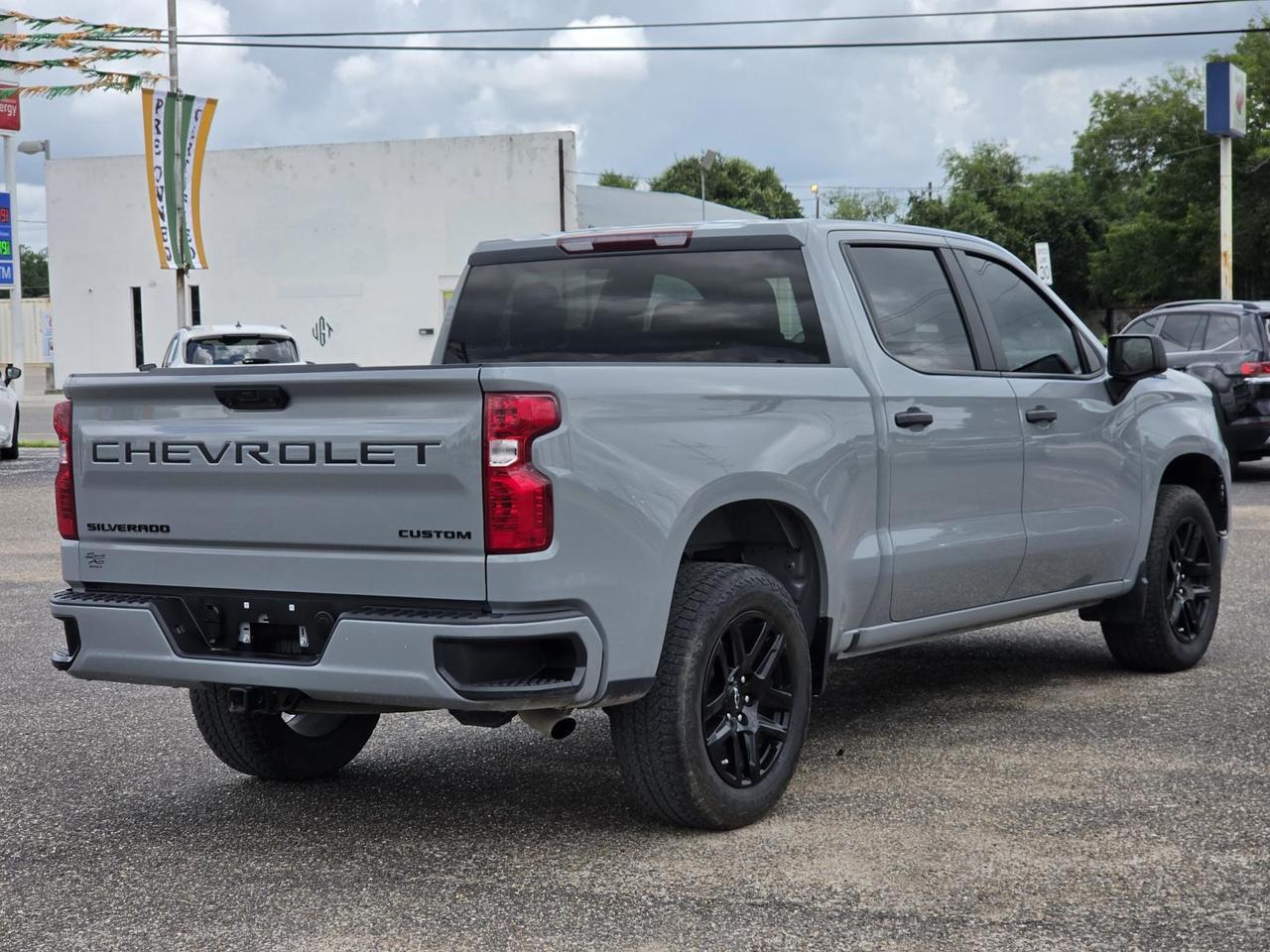 2024 Chevrolet Silverado 1500 2WD Crew Cab 147 Custom