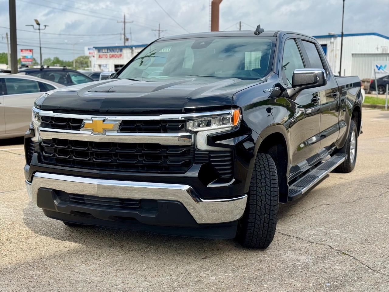 2024 Chevrolet Silverado 1500 2WD Crew Cab Standard Bed LT