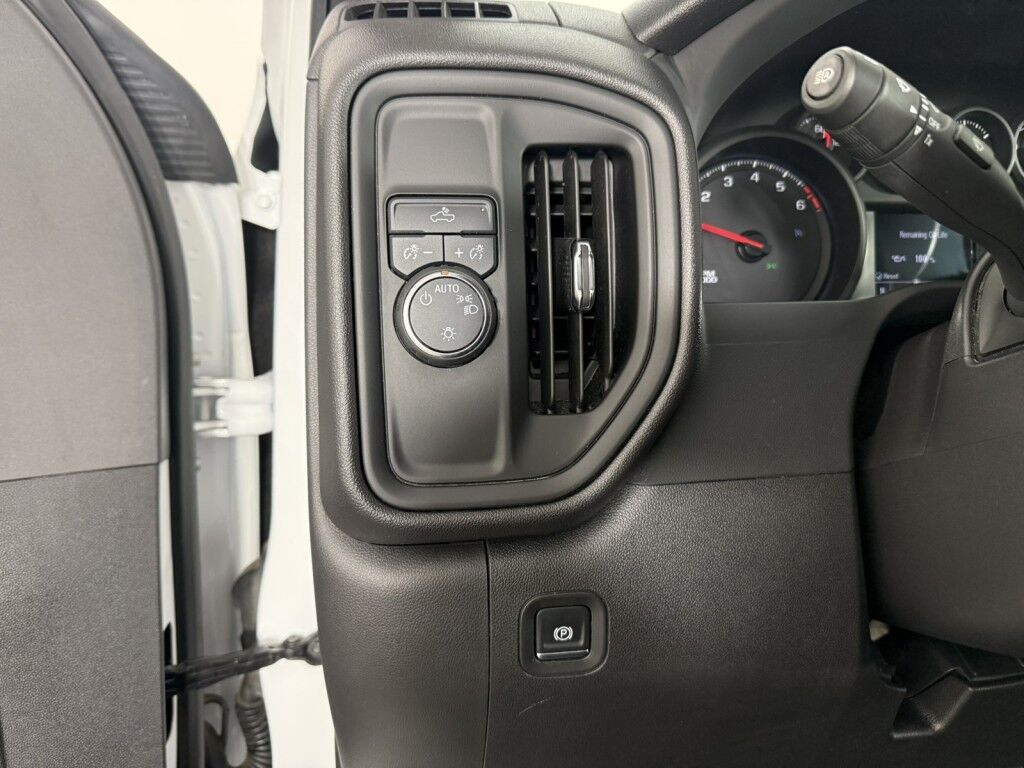 2024 Chevrolet Silverado 1500 2WD Reg Cab 140 WT Maumee OH