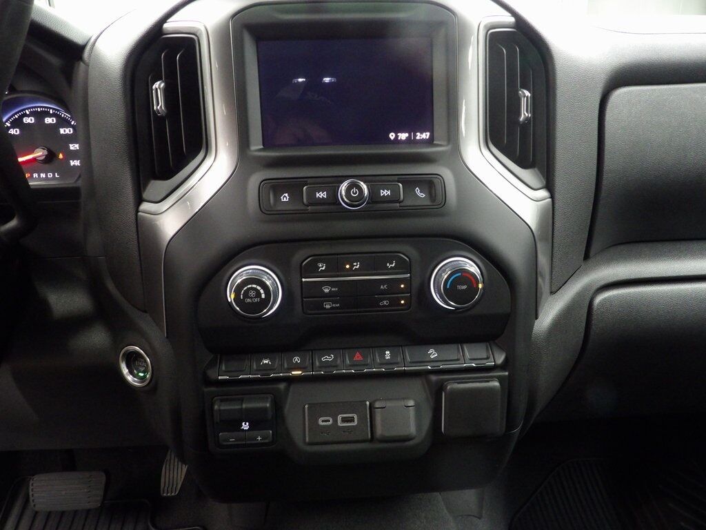2024 Chevrolet Silverado 1500 4x4 Crew Cab Custom Trail Boss Fond du Lac WI