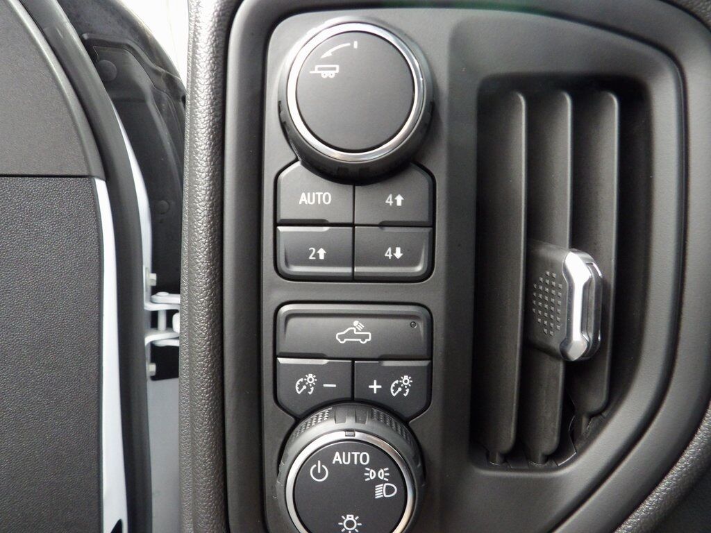 2024 Chevrolet Silverado 1500 4x4 Crew Cab Custom Trail Boss Fond du Lac WI