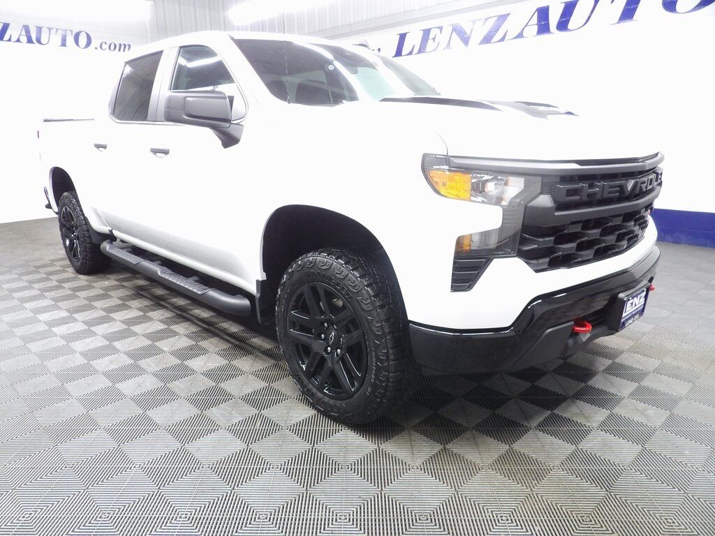 2024 Chevrolet Silverado 1500 4x4 Crew Cab Custom Trail Boss Fond du Lac WI