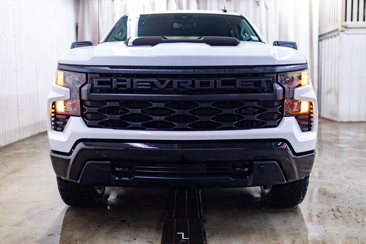 2024 Chevrolet Silverado 1500 4x4 Crew Cab Custom Trail Boss Z71 PSeat BCam Red Deer AB