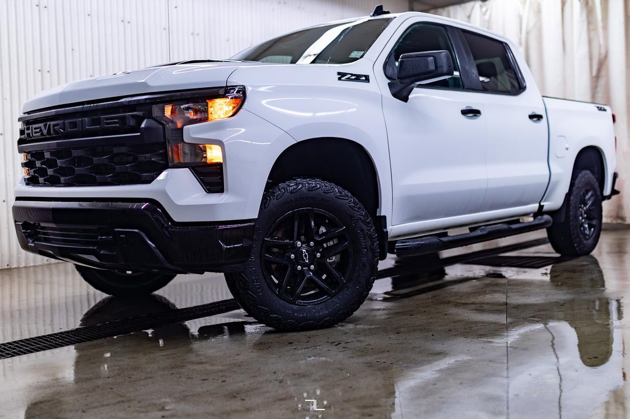 2024 Chevrolet Silverado 1500 4x4 Crew Cab Custom Trail Boss Z71 PSeat BCam Red Deer AB