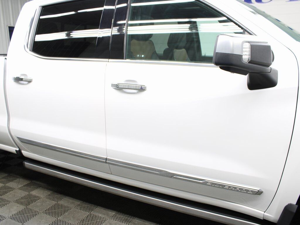 2024 Chevrolet Silverado 1500 4x4 Crew Cab High Country Fond du Lac WI