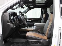 2024 Chevrolet Silverado 1500 4x4 Crew Cab High Country Fond du Lac WI