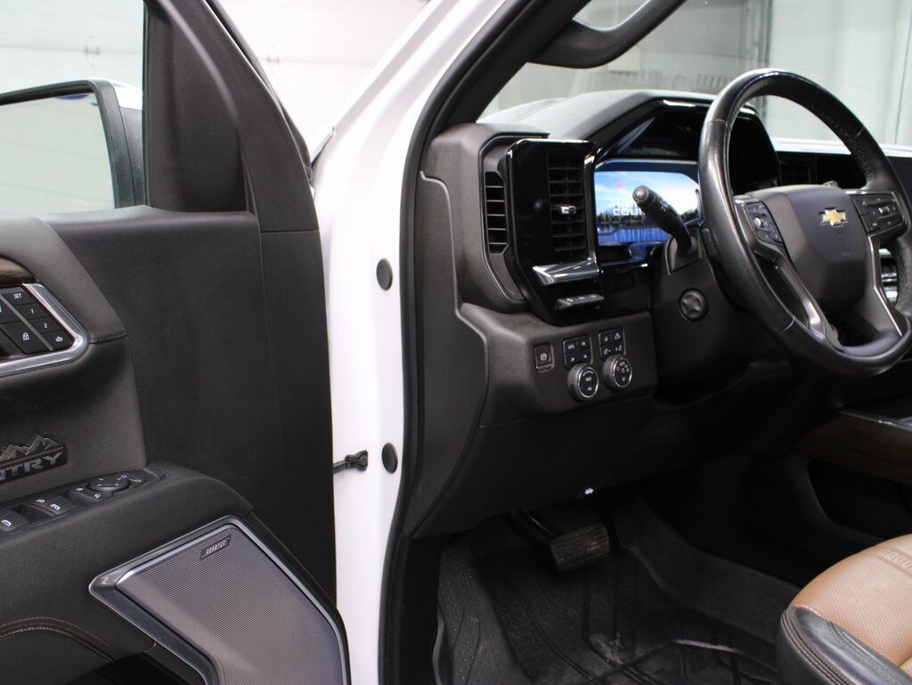 2024 Chevrolet Silverado 1500 4x4 Crew Cab High Country Fond du Lac WI