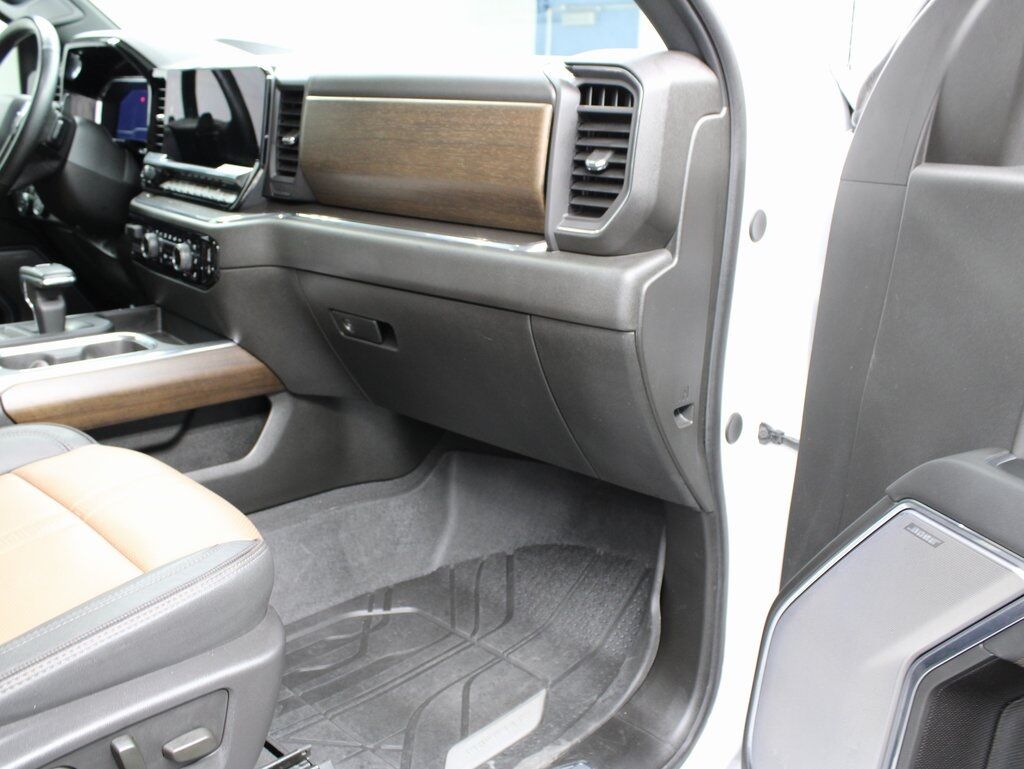 2024 Chevrolet Silverado 1500 4x4 Crew Cab High Country Fond du Lac WI