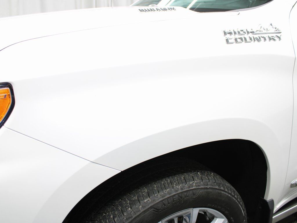 2024 Chevrolet Silverado 1500 4x4 Crew Cab High Country Fond du Lac WI