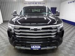 2024 Chevrolet Silverado 1500 4x4 Crew Cab High Country Fond du Lac WI