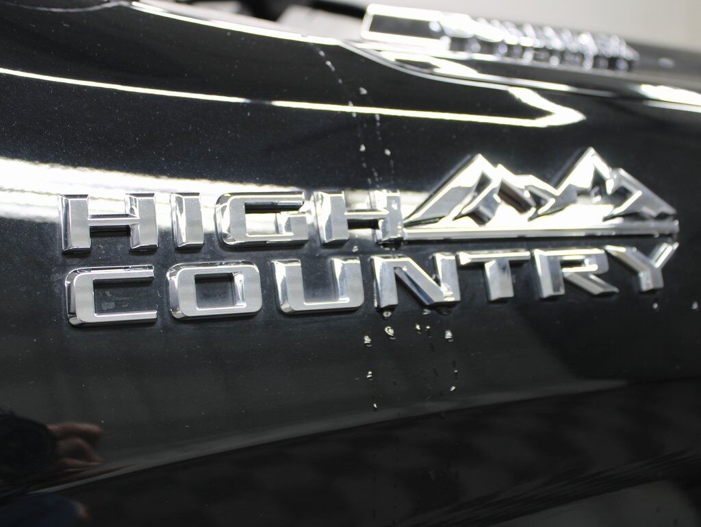 2024 Chevrolet Silverado 1500 4x4 Crew Cab High Country Fond du Lac WI
