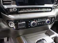 2024 Chevrolet Silverado 1500 4x4 Crew Cab High Country Fond du Lac WI