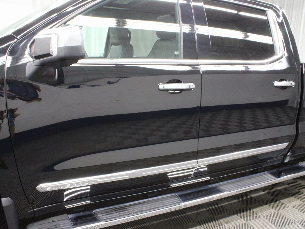 2024 Chevrolet Silverado 1500 4x4 Crew Cab High Country Fond du Lac WI