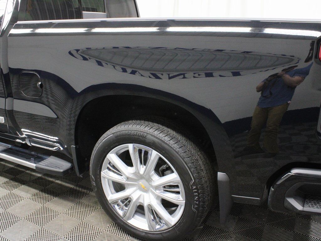 2024 Chevrolet Silverado 1500 4x4 Crew Cab High Country Fond du Lac WI